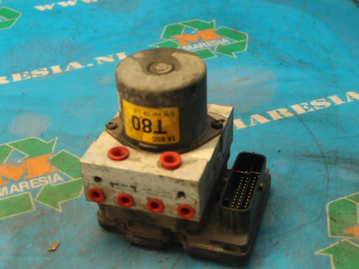 Usagé Pompe ABS Kia Picanto (TA) 1.0 12V Prix € 105,00 Règlement à la marge proposé par Maresia Auto Recycling B.V.