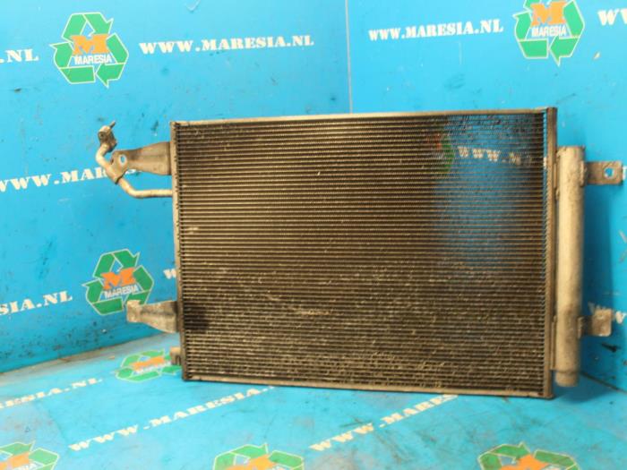 Air conditioning radiator from a Mitsubishi Colt (Z2/Z3) 1.3 16V 2008