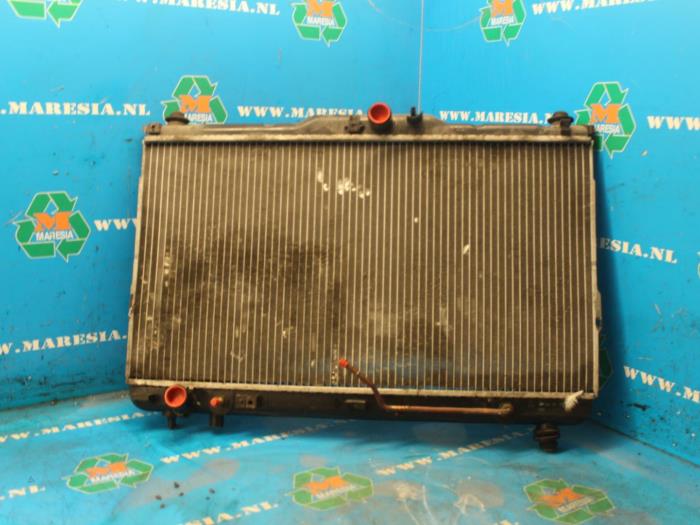 Usagé Radiateur Hyundai Santa Fe I 2.0 CRDi 16V 4x4 Prix € 52,50 Règlement à la marge proposé par Maresia Auto Recycling B.V.