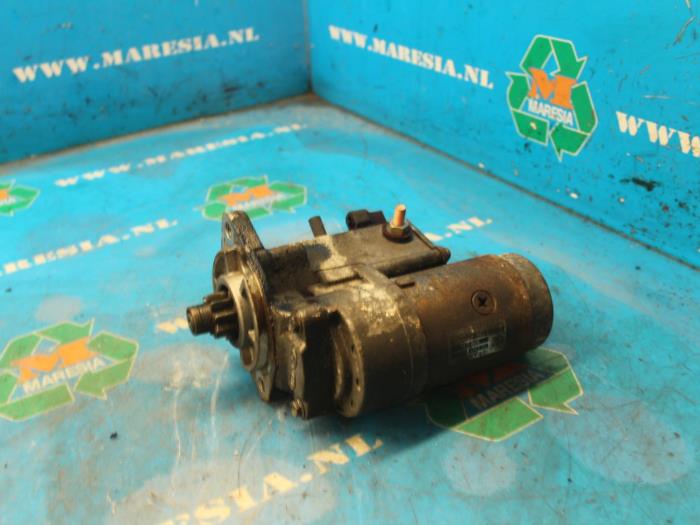 Starter from a Hyundai Santa Fe I 2.0 CRDi 16V 4x4 2005