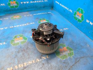 Usados Motor de ventilador de calefactor Opel Meriva 1.4 16V Ecotec Precio € 52,50 Norma de margen ofrecido por Maresia Auto Recycling B.V.