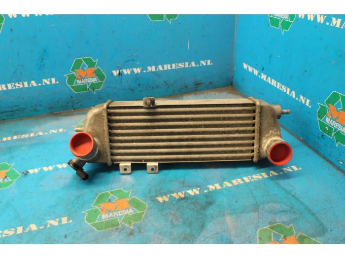 Usados Intercooler Kia Cee'd (EDB5) Precio € 52,50 Norma de margen ofrecido por Maresia Auto Recycling B.V.