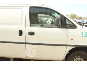 Used Door 2-door, right Hyundai H-1/H-200 2.5 Tdi Price € 157,50 Margin scheme offered by Maresia Auto Recycling B.V.