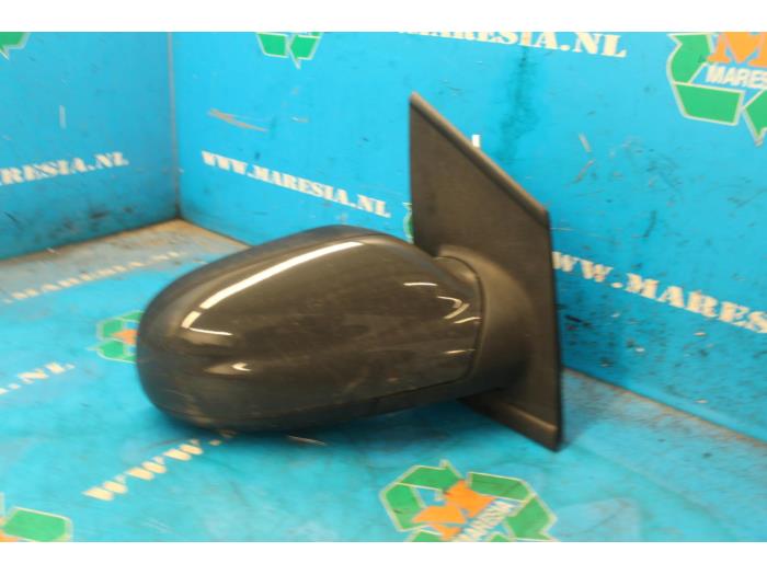 Wing mirror, right from a Volkswagen Fox (5Z) 1.2 2010