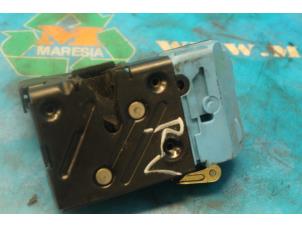 Used Front door lock mechanism 4-door, right Volvo V70 (SW) 2.4 T 20V Price € 36,75 Margin scheme offered by Maresia Auto Recycling B.V.