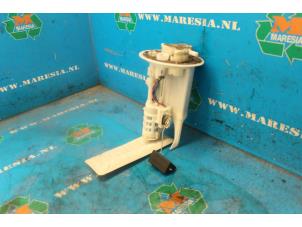 Used Electric fuel pump Toyota Yaris III (P13) Price € 78,75 Margin scheme offered by Maresia Auto Recycling B.V.