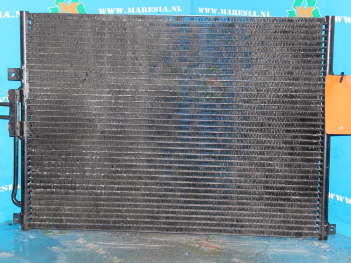 Usagé Radiateur clim Jeep Grand Cherokee (WG/WJ) 4.7i V8 Prix € 68,25 Règlement à la marge proposé par Maresia Auto Recycling B.V.