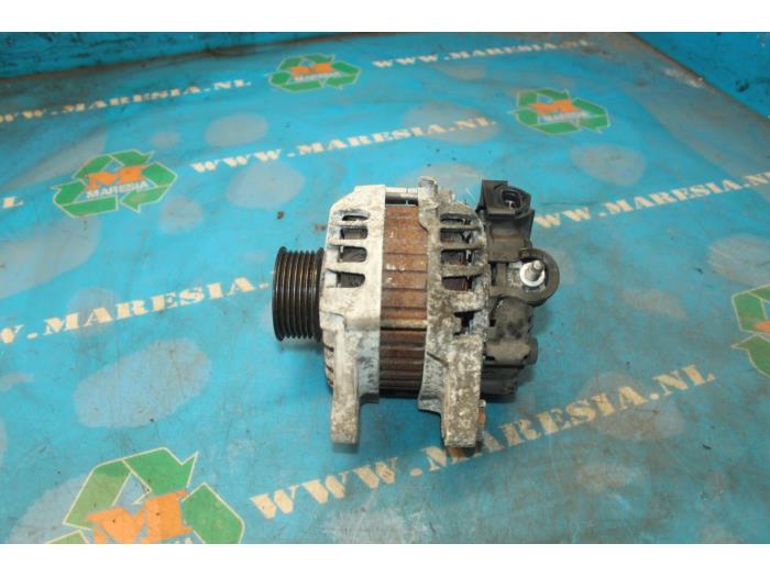 Usagé Dynamo Hyundai i20 1.4i 16V Prix € 42,00 Règlement à la marge proposé par Maresia Auto Recycling B.V.