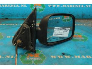 Used Wing mirror, right Jeep Cherokee/Liberty (KJ) 3.7 V6 24V Price € 78,75 Margin scheme offered by Maresia Auto Recycling B.V.