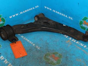 Used Front lower wishbone, right Ford Focus 1 1.6 16V Price € 36,75 Margin scheme offered by Maresia Auto Recycling B.V.