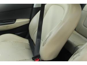 Usados Cinturón de seguridad derecha delante Hyundai i20 1.2i 16V Precio € 57,75 Norma de margen ofrecido por Maresia Auto Recycling B.V.