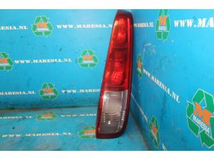 Używane Tylne swiatlo pozycyjne prawe Nissan X-Trail (T30) 2.5 16V 4x4 Cena € 52,50 Procedura marży oferowane przez Maresia Auto Recycling B.V.