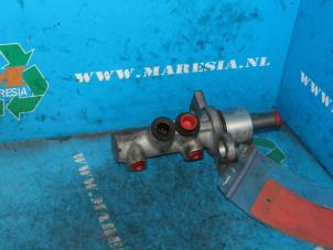 Used Master cylinder Volkswagen Passat (3B2) 1.8 20V Price € 31,50 Margin scheme offered by Maresia Auto Recycling B.V.