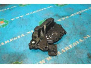 Used Door lock mechanism 4-door, front left Volkswagen Polo VI (AW1) 1.0 TSI 12V Price € 47,25 Margin scheme offered by Maresia Auto Recycling B.V.