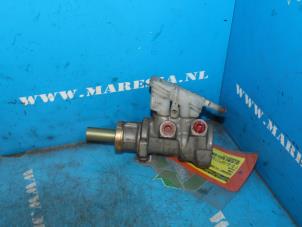 Used Master cylinder Ford Focus 1 2.0 16V Price € 52,50 Margin scheme offered by Maresia Auto Recycling B.V.