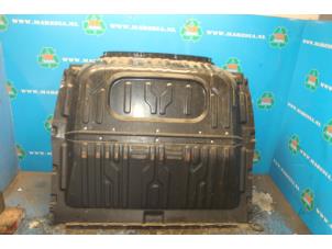 Używane Przegroda kabiny Fiat Doblo Cena € 147,00 Procedura marży oferowane przez Maresia Auto Recycling B.V.