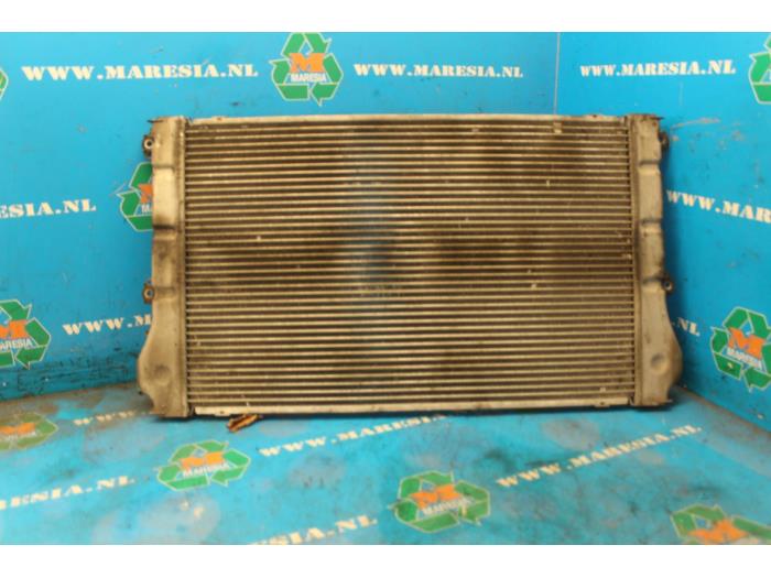 Usados Intercooler Toyota RAV4 (A3) 2.2 D-4D 16V 4x4 Precio € 126,00 Norma de margen ofrecido por Maresia Auto Recycling B.V.