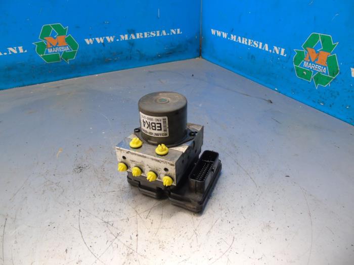 Used ABS pump Hyundai i20 1.2i 16V Price € 73,50 Margin scheme offered by Maresia Auto Recycling B.V.