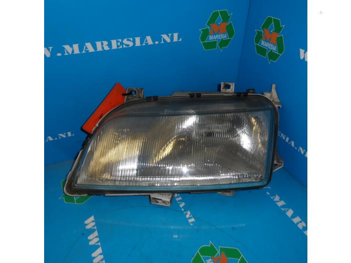 Używane Reflektor lewy Volkswagen Sharan (7M8/M9/M6) 1.9 TDI 110 Cena € 26,25 Procedura marży oferowane przez Maresia Auto Recycling B.V.