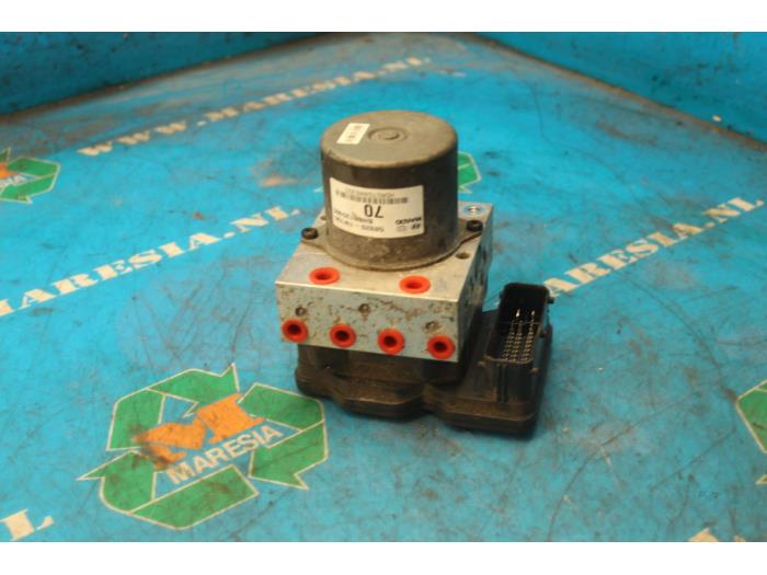 Used ABS pump Kia Rio III (UB) 1.1 CRDi VGT 12V Price € 131,25 Margin scheme offered by Maresia Auto Recycling B.V.