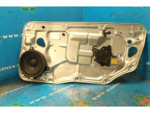 Used Window mechanism 4-door, front right Volvo V70 (BW) 2.0 D3 16V Price € 68,25 Margin scheme offered by Maresia Auto Recycling B.V.