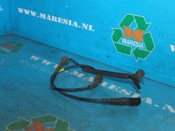 Begagnade ABS-sensor Ford Fiesta 5 (JD/JH) 1.4 TDCi Pris € 78,75 Marginaltabell erbjuds av Maresia Auto Recycling B.V.