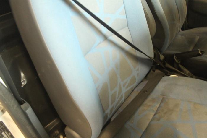 Front seatbelt, right from a Ford Transit Connect 1.8 TDdi LWB Euro 4 2011