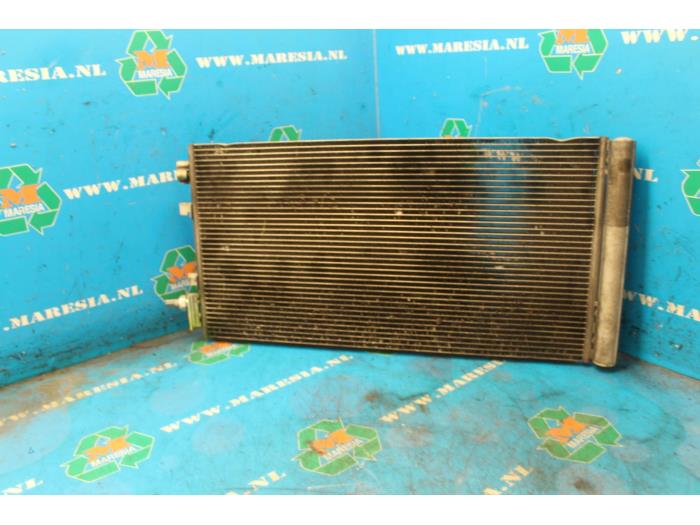 Begagnade AC-radiator Renault Megane III Coupe (DZ) 1.2 16V TCE 115 Pris € 47,25 Marginaltabell erbjuds av Maresia Auto Recycling B.V.