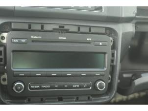 Gebrauchte Radio CD Spieler Skoda Fabia II Combi 1.2 TSI Preis € 52,50 Margenregelung angeboten von Maresia Auto Recycling B.V.