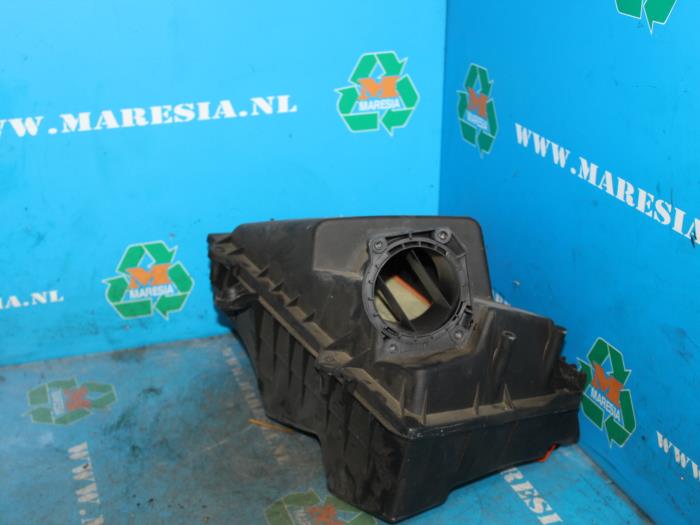 Gebrauchte Luftfiltergehäuse Volkswagen Bora (1J2) 1.6 Preis € 42,00 Margenregelung angeboten von Maresia Auto Recycling B.V.