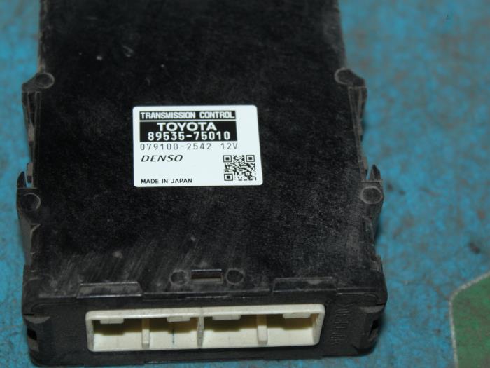 Used Automatic gearbox computer Toyota Auris (E15) 1.8 16V HSD Full Hybrid Price € 105,00 Margin scheme offered by Maresia Auto Recycling B.V.