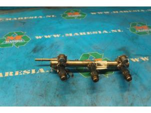 Used Fuel injector nozzle Opel Karl 1.0 12V Price € 99,75 Margin scheme offered by Maresia Auto Recycling B.V.