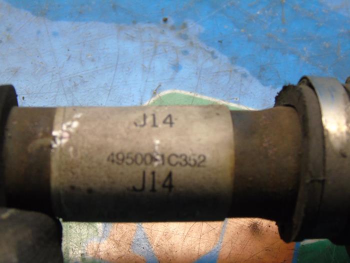 Front drive shaft, left from a Hyundai Getz 1.4i 16V 2006