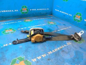 Used Front seatbelt, left Nissan Almera (N16) 1.5 16V Price € 52,50 Margin scheme offered by Maresia Auto Recycling B.V.
