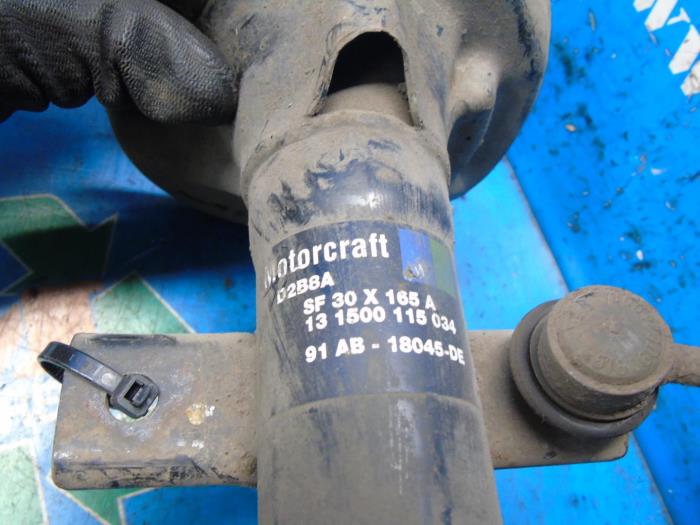 Front shock absorber rod, right from a Ford Escort 5 (AAL/ABL)  1994