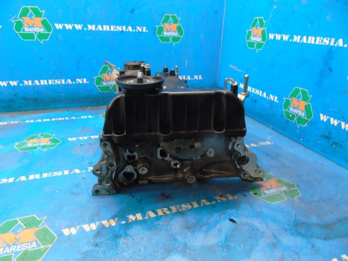 Cylinder head from a Opel Meriva  2014