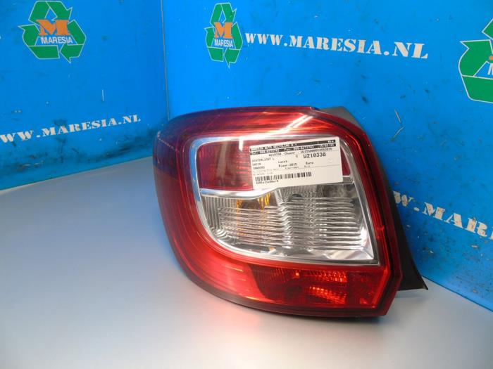 Tylne swiatlo pozycyjne lewe z Dacia Sandero II 0.9 TCE 12V 2015
