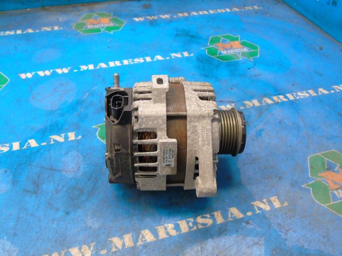 Begagnade Dynamo Kia Rio IV (YB) 1.2 MPI 16V Pris € 47,25 Marginaltabell erbjuds av Maresia Auto Recycling B.V.