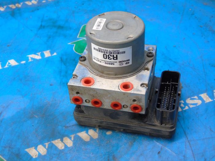 Begagnade ABS-pump Kia Rio IV (YB) 1.2 MPI 16V Pris € 183,75 Marginaltabell erbjuds av Maresia Auto Recycling B.V.