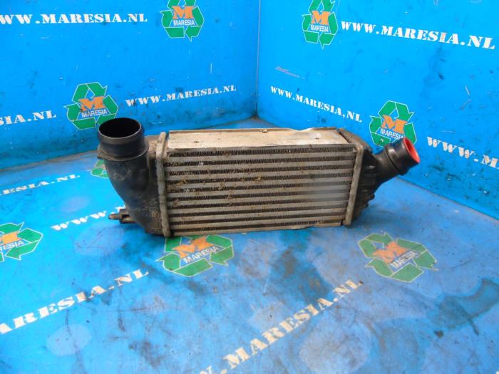 Usados Intercooler Citroen Jumpy (G9) 2.0 HDiF 16V 125 Precio € 68,25 Norma de margen ofrecido por Maresia Auto Recycling B.V.