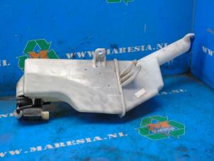 Used Front windscreen washer reservoir Kia Venga Price € 52,50 Margin scheme offered by Maresia Auto Recycling B.V.