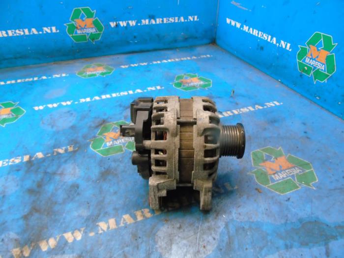 Gebrauchte Dynamo Dacia Sandero II 0.9 TCE 12V Preis € 42,00 Margenregelung angeboten von Maresia Auto Recycling B.V.