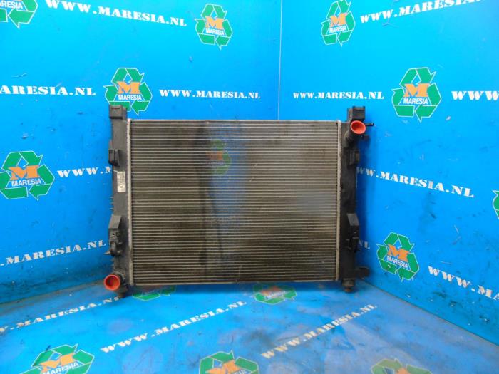 Usagé Radiateur Dacia Sandero II 1.2 16V Prix € 57,75 Règlement à la marge proposé par Maresia Auto Recycling B.V.