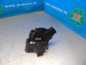 Used Front door lock mechanism 4-door, right Ford Focus 2 2.0 16V Price € 36,75 Margin scheme offered by Maresia Auto Recycling B.V.