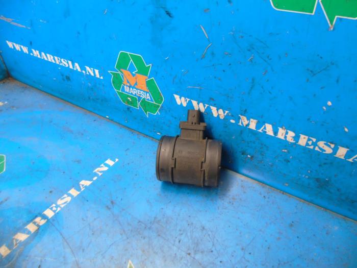 Usagé Débitmètre Opel Meriva (B) 1.4 Turbo 16V Ecotec Prix € 21,00 Règlement à la marge proposé par Maresia Auto Recycling B.V.
