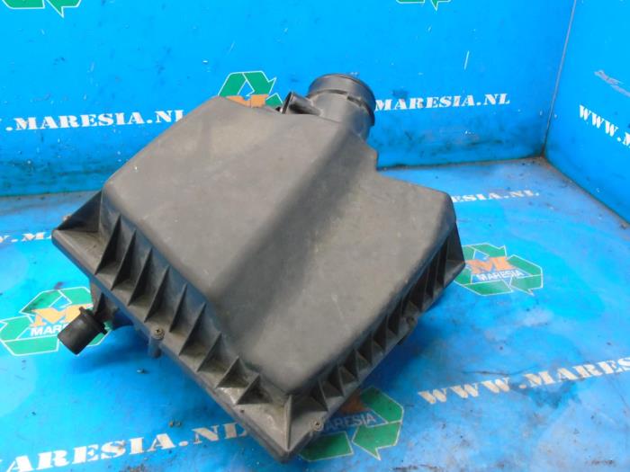 Begagnade Luftfilterhus Opel Astra J (PC6/PD6/PE6/PF6) 1.4 Turbo 16V Pris € 52,50 Marginaltabell erbjuds av Maresia Auto Recycling B.V.