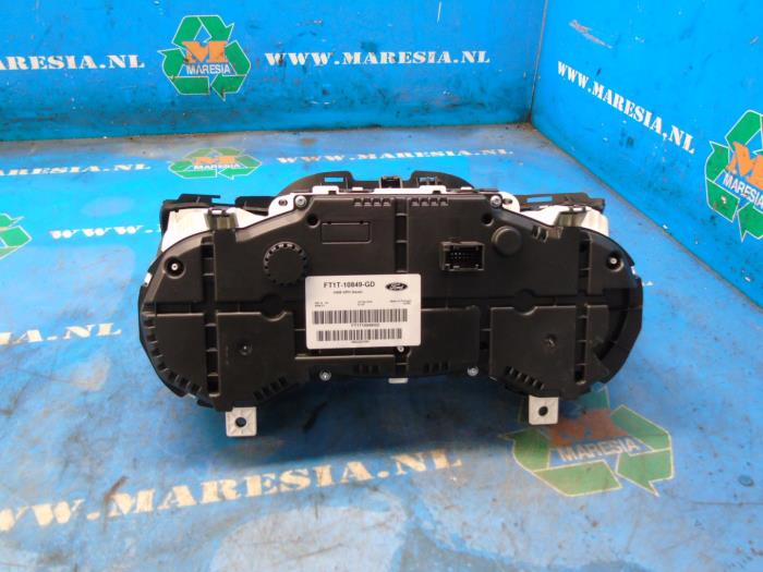 Instrument panel from a Ford Transit Connect (PJ2) 1.6 TDCi 16V 95 2016