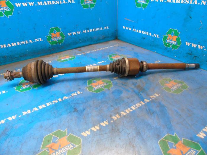 Peugeot 2008 Front drive shafts, right stock