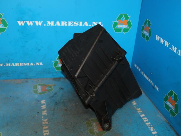 Begagnade Luftfilterhus Skoda Fabia (6Y5) 1.4 TDI 80 Pris € 47,25 Marginaltabell erbjuds av Maresia Auto Recycling B.V.