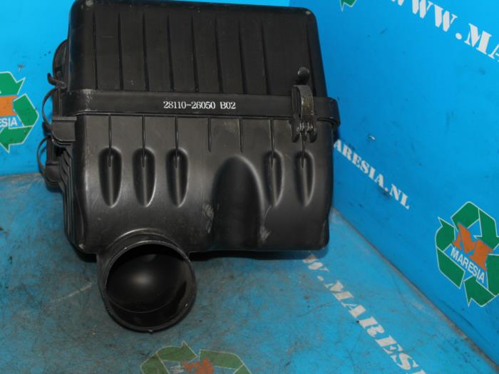 Gebrauchte Luftfiltergehäuse Hyundai Santa Fe I 2.7 V6 24V 4x4 Autom. Preis € 47,25 Margenregelung angeboten von Maresia Auto Recycling B.V.